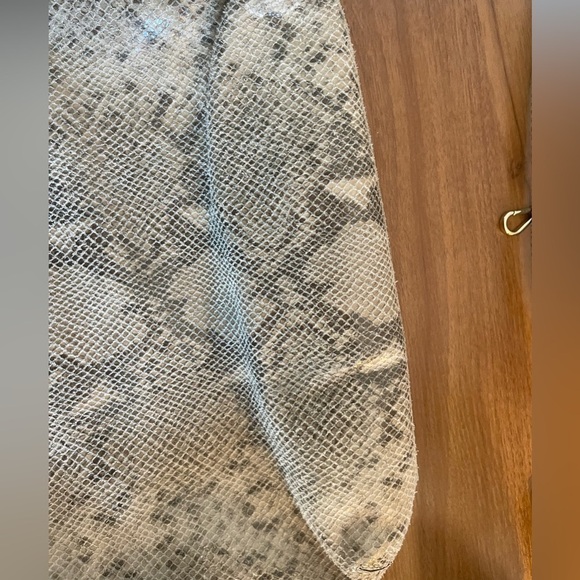 Michael Kors large snakeskin Berkeley clutch - Picture 9 of 9